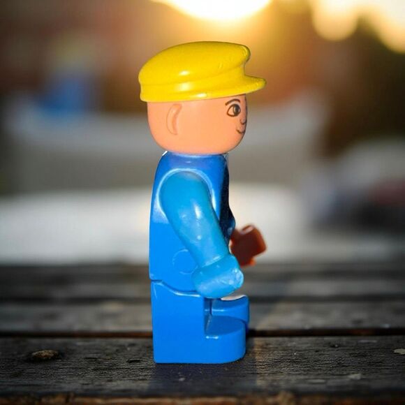 Vintage LEGO Duplo Male Figure Blue Legs Blue Top with Yellow Cap Figure A37 - Picture 2 of 6